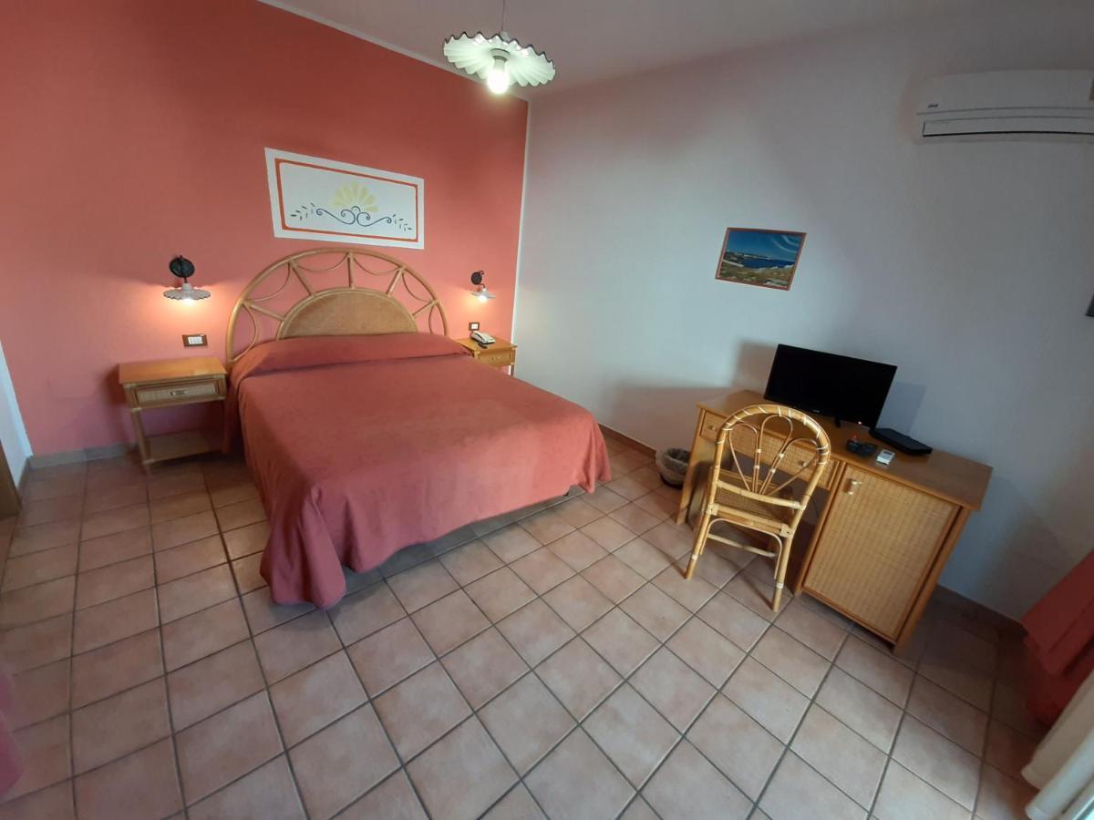 Standard Double Room,1341427757:JPEG